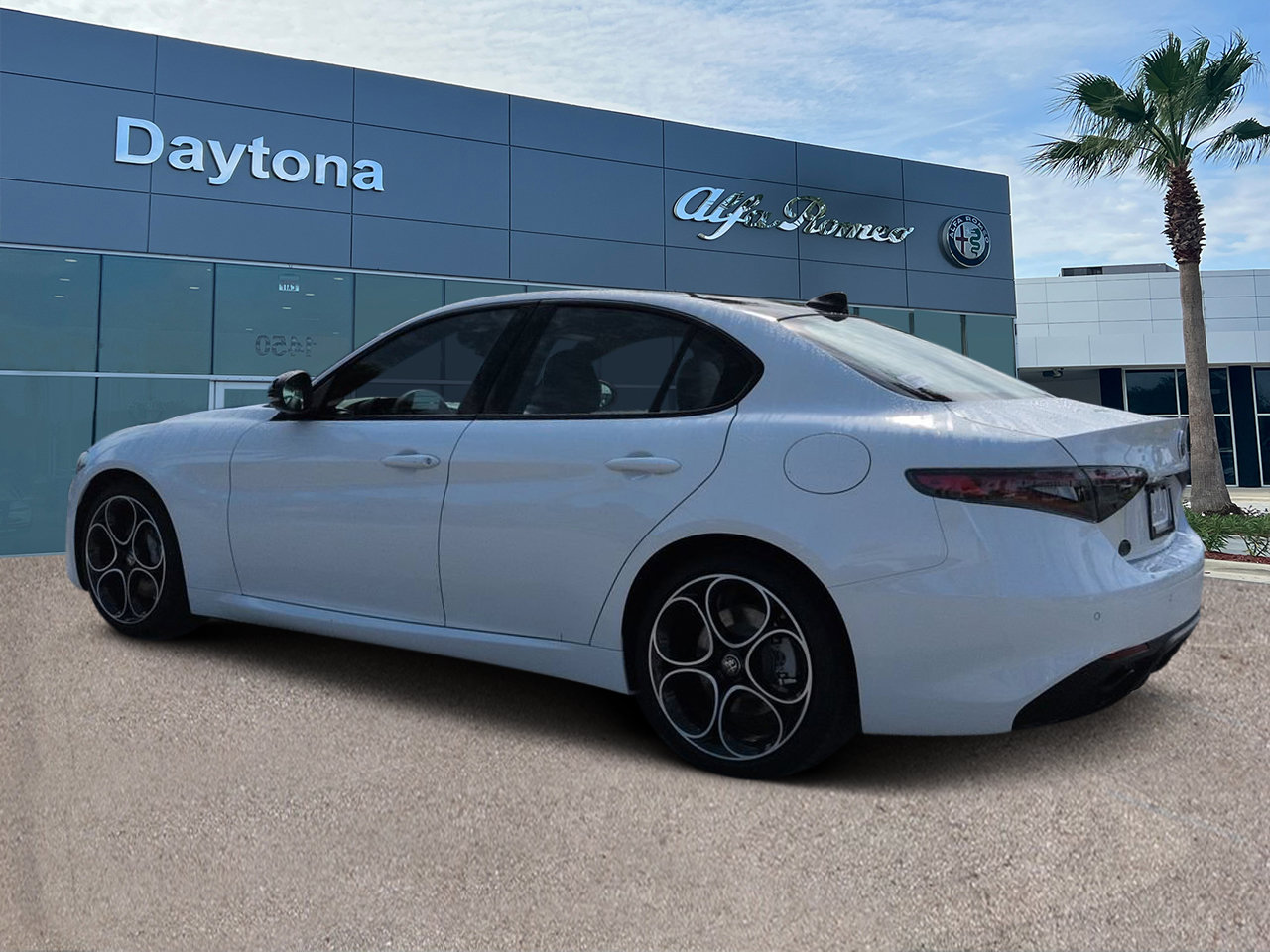 New 2026 Alfa Romeo Giulia w/ Driving Assist Package RWD image 5
