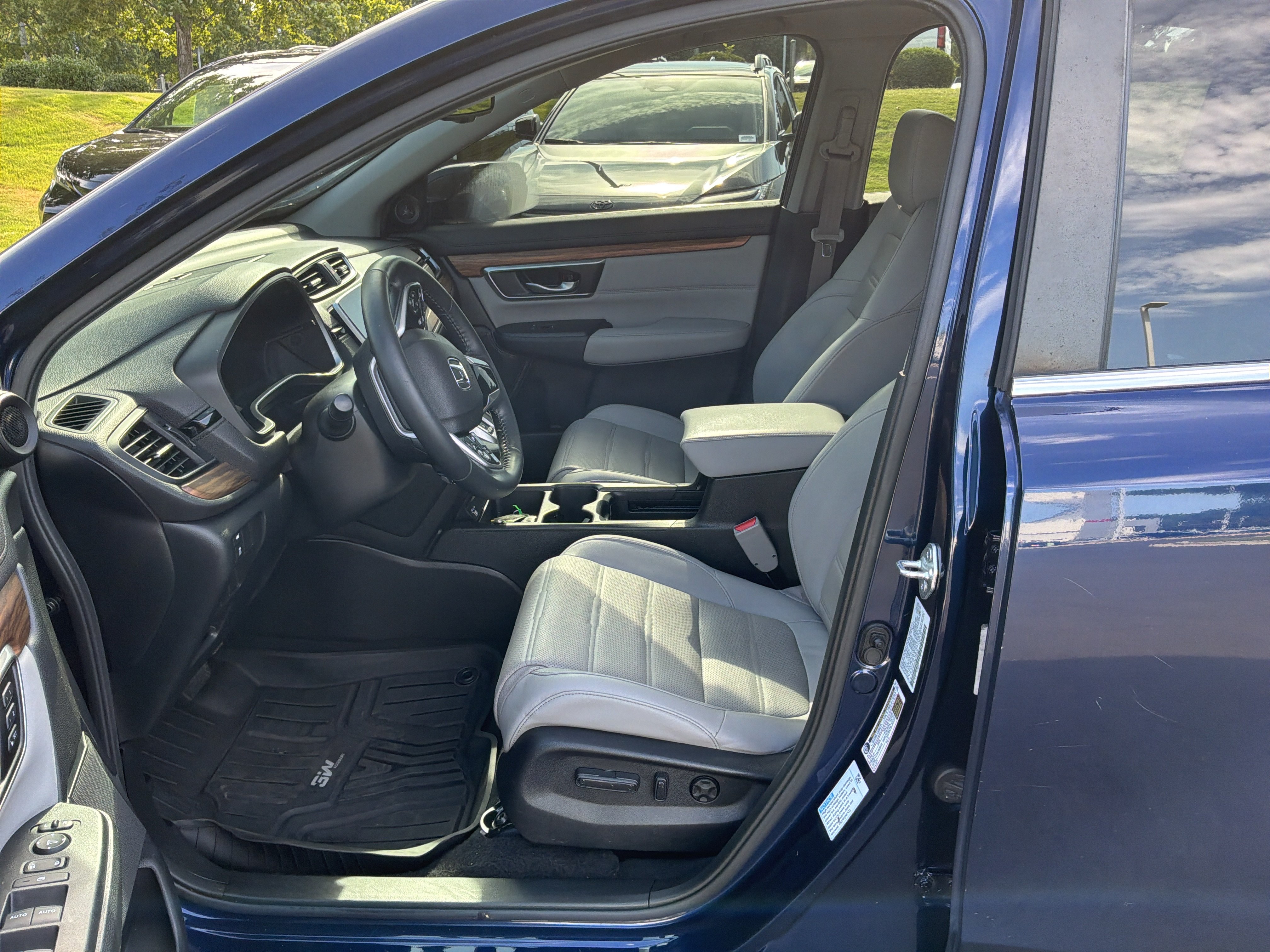 Used 2022 Honda CR-V EX-L image 16