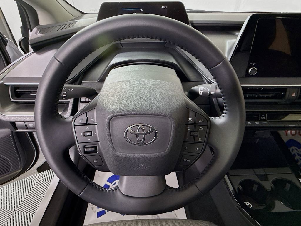 Used 2026 Toyota Prius LE image 18
