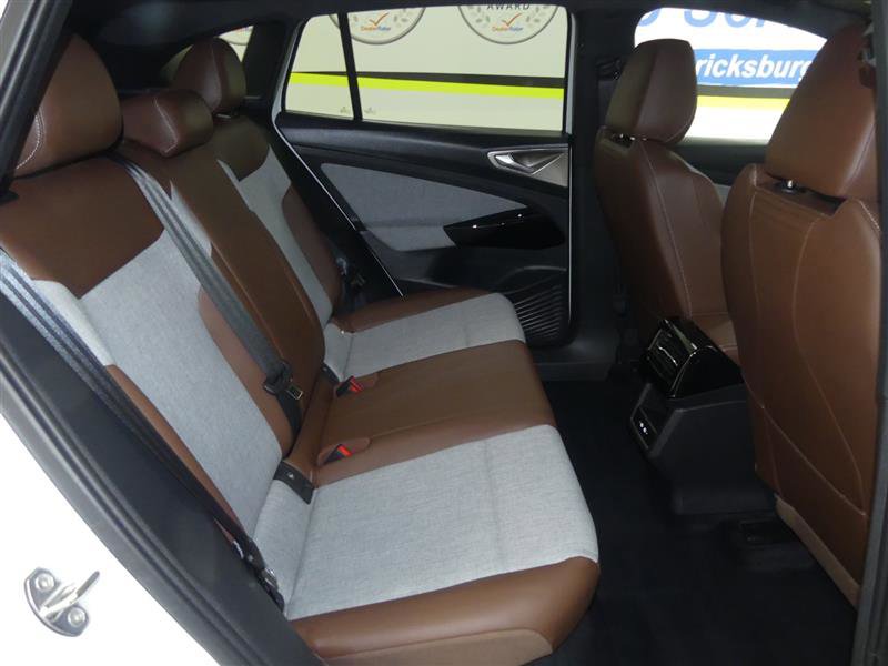 Used 2024 Volkswagen ID.4 Pro image 22