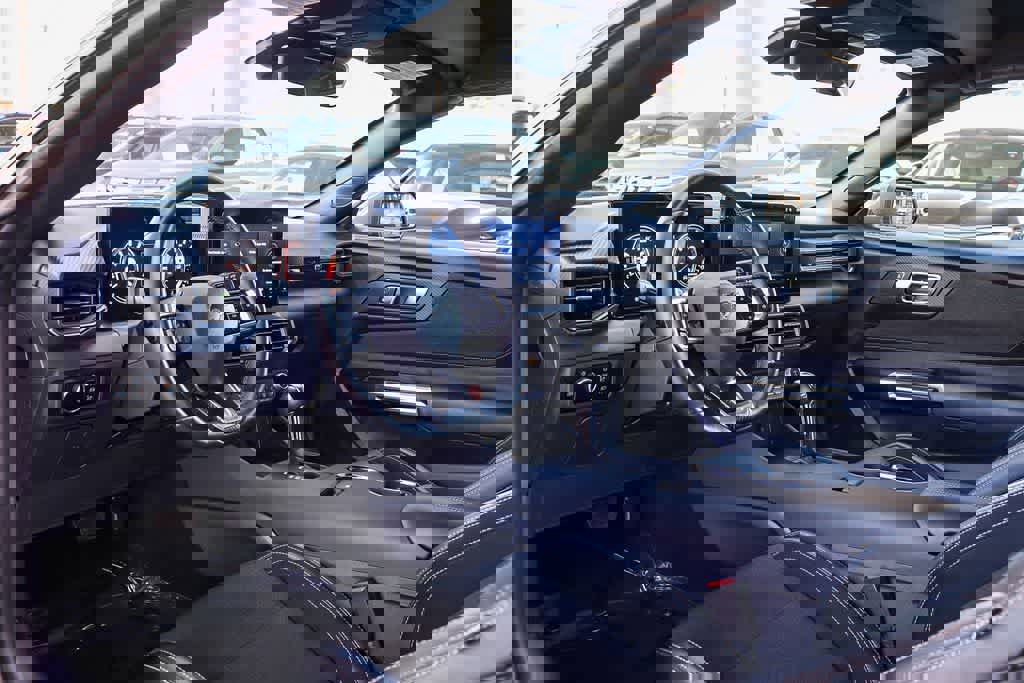 Used 2025 Ford Mustang Convertible image 23