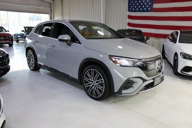 Used 2023 Mercedes-Benz EQE 350+ SUV w/ AMG Line Exterior Package image 41