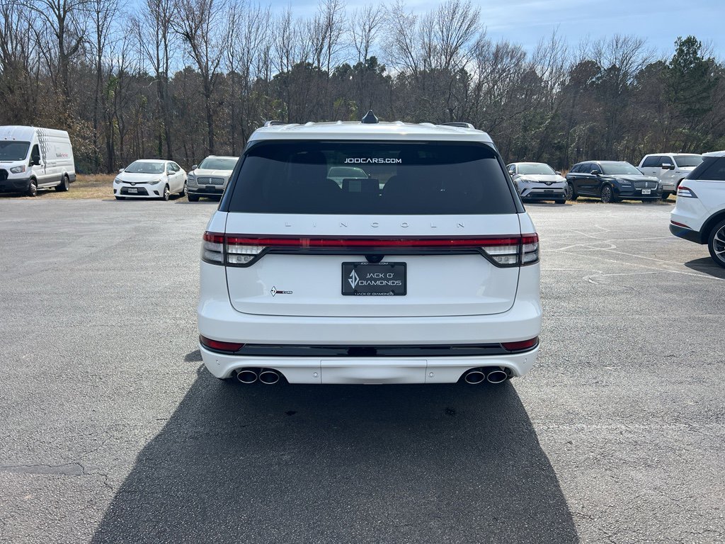 New 2026 Lincoln Aviator 2WD w/ Jet Appearance Package image 5