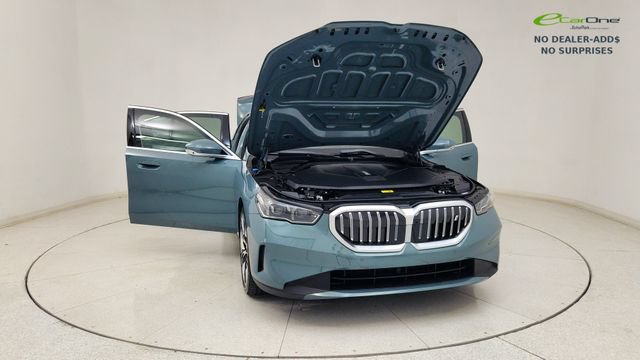 Used 2026 BMW i5 xDrive40 AWD/4WD image 14