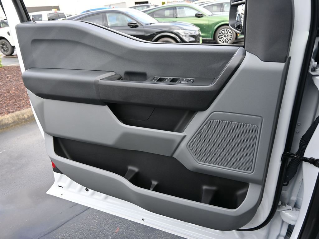 Used 2023 Ford F350 XL w/ XL Chrome Package image 17