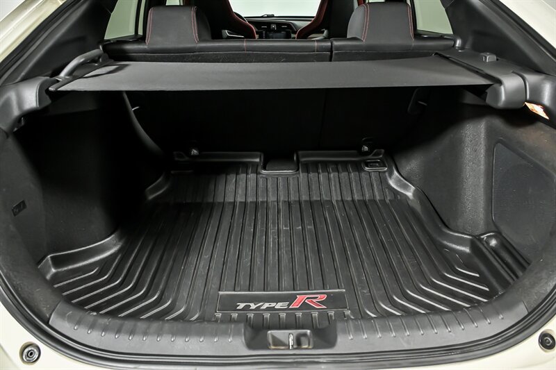 Used 2019 Honda Civic Type R image 11