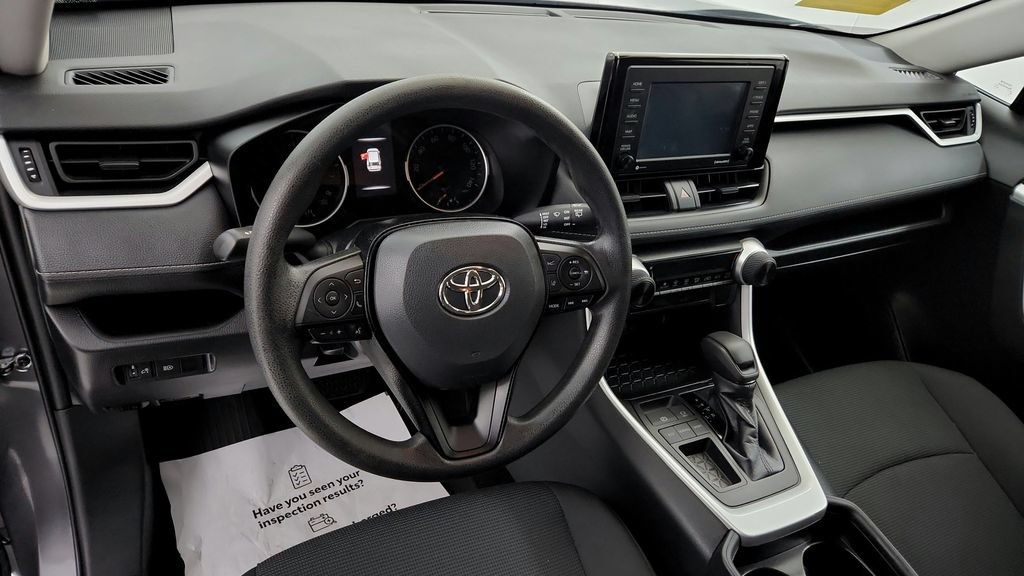 Certified 2021 Toyota RAV4 LE FWD image 24