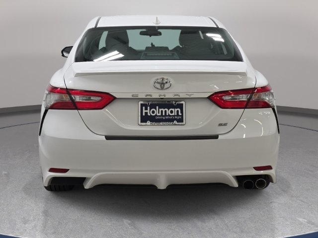 Used 2019 Toyota Camry SE FWD image 7