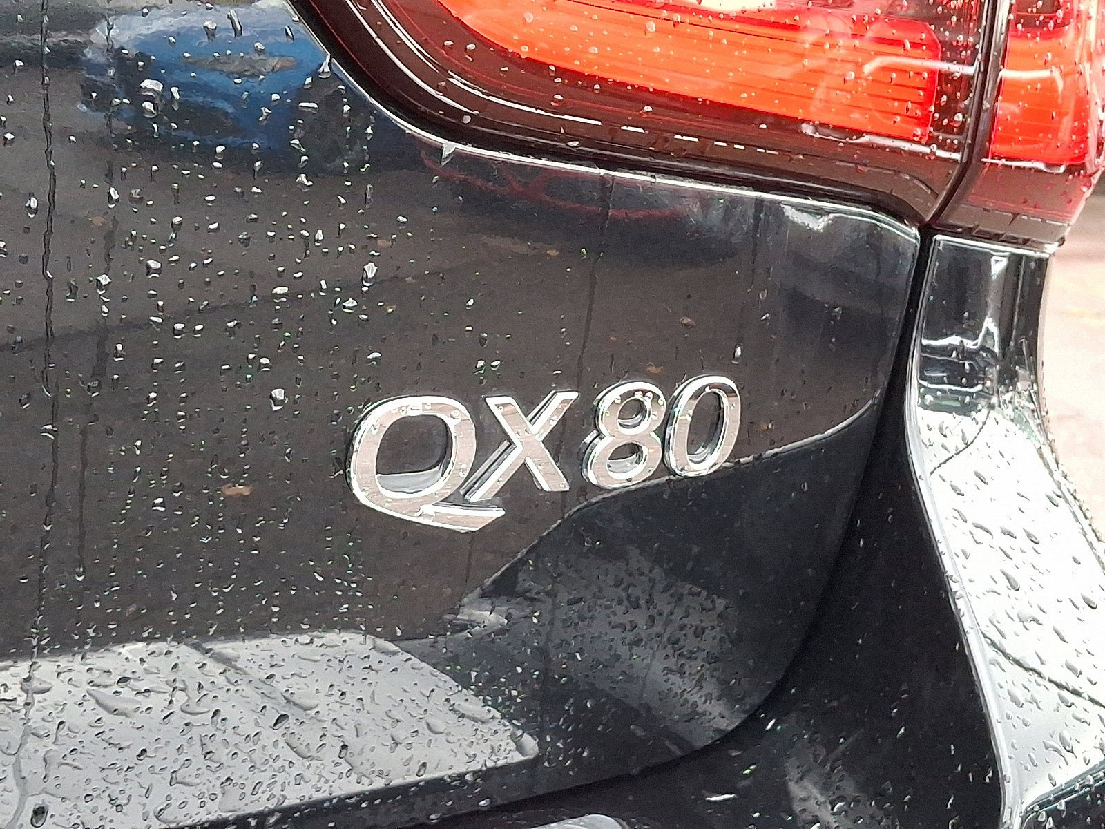 Certified 2024 INFINITI QX80 Luxe w/ Cargo Package image 32