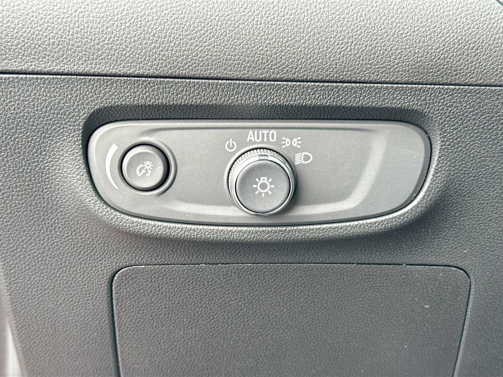 Used 2024 Buick Encore GX Preferred image 10