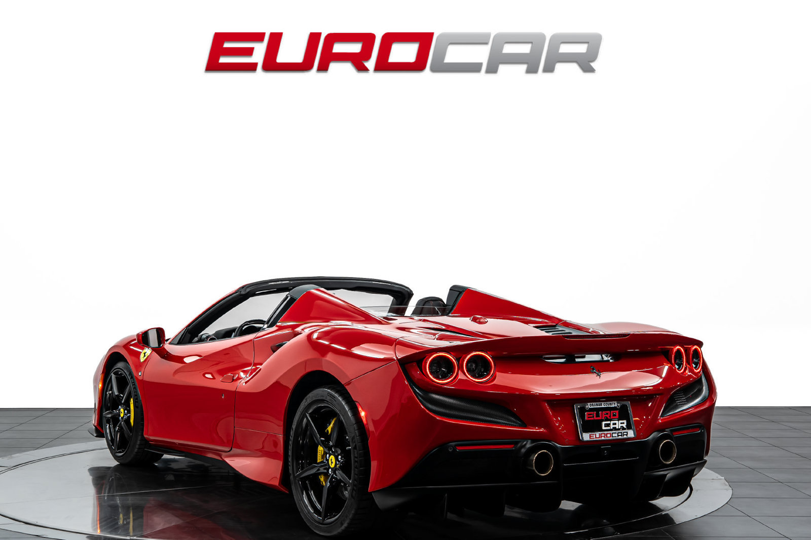 Used 2021 Ferrari F8 Tributo RWD image 4