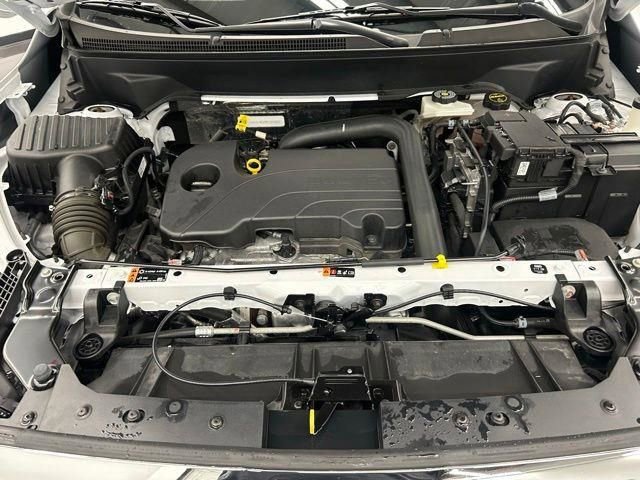 Used 2024 GMC Terrain SLE image 39