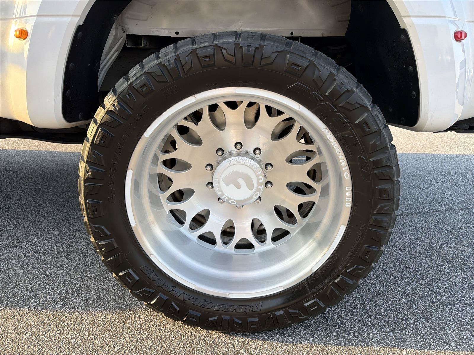 Used 2019 Ford F450 Platinum w/ Platinum Ultimate Package AWD/4WD image 19