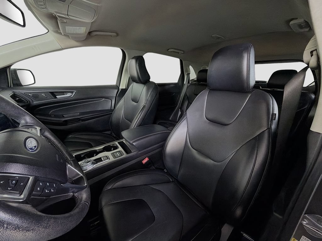 Used 2022 Ford Edge Titanium AWD/4WD image 14