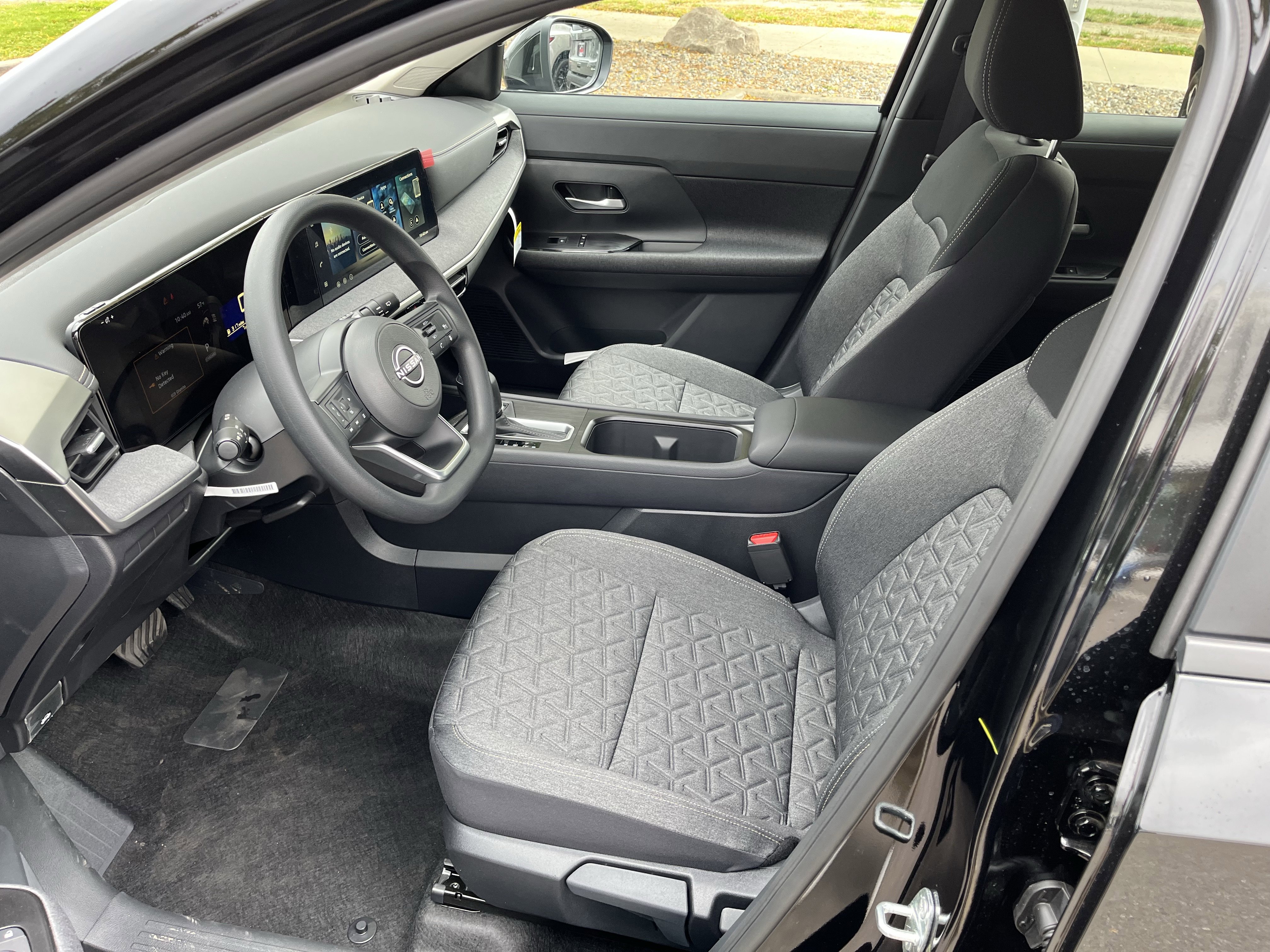 New 2026 Nissan Kicks SV w/ Cold Weather Package image 10