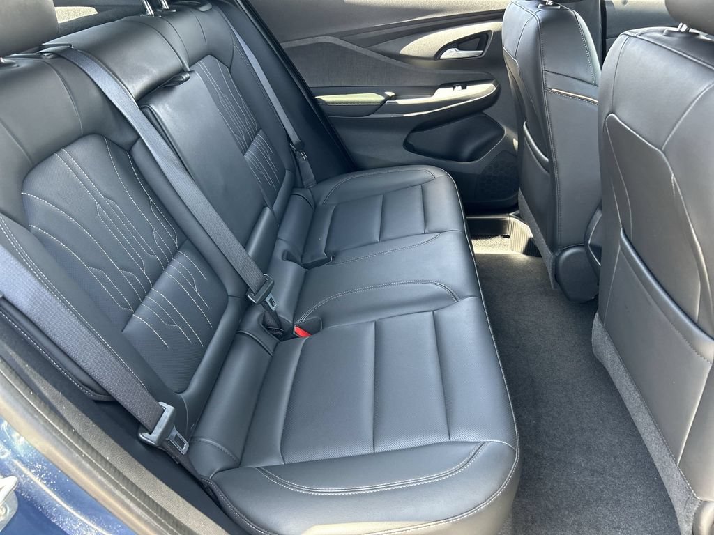 Used 2025 Buick Envista Avenir FWD image 28