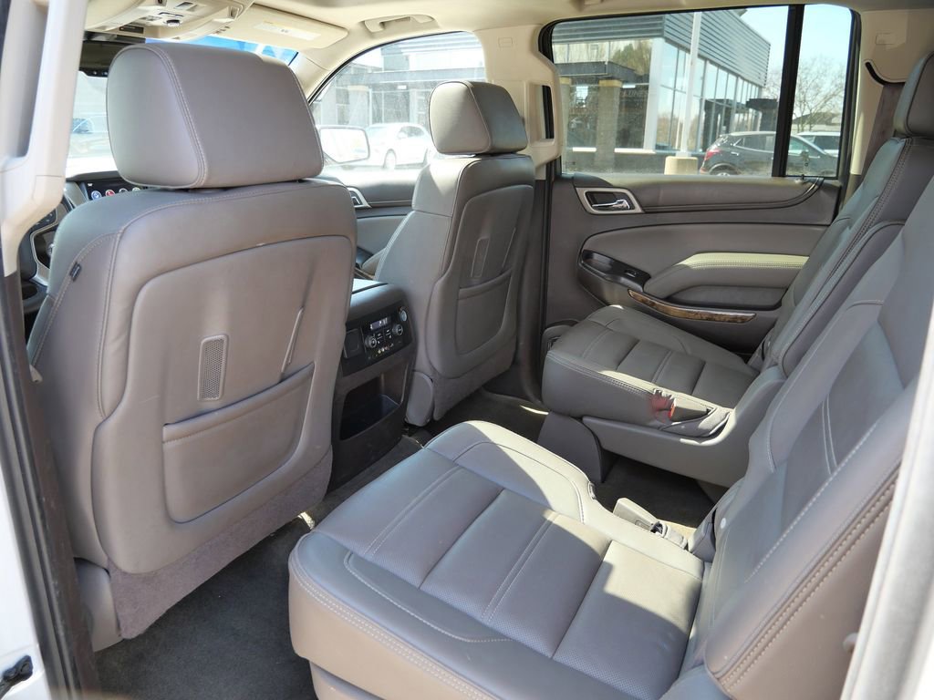 Used 2016 GMC Yukon XL Denali w/ Open Road Package AWD/4WD image 39