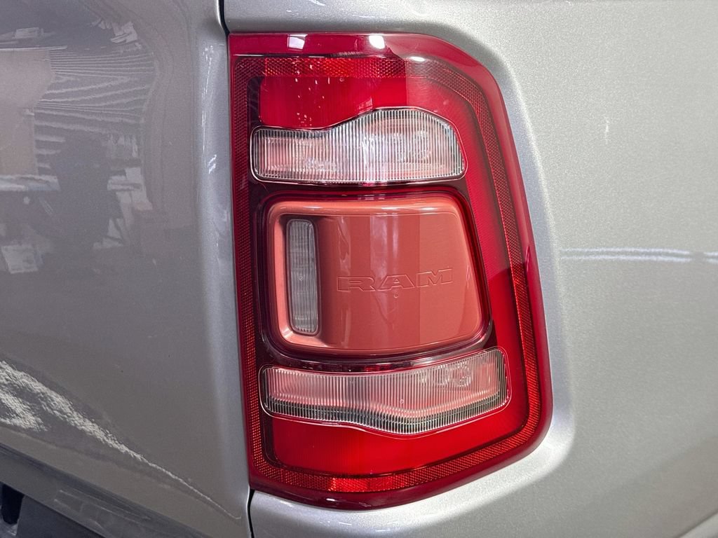 Used 2019 RAM 1500 Big Horn RWD image 31