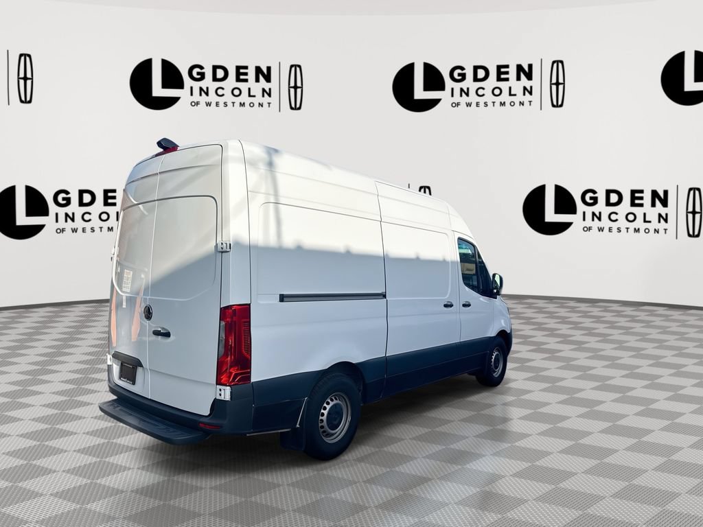 Used 2023 Mercedes-Benz Sprinter 1500 image 8
