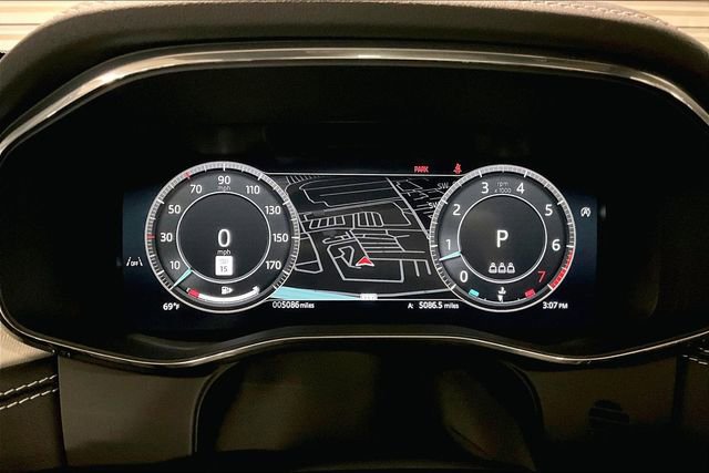 Certified 2025 Jaguar F-PACE R-Dynamic S AWD/4WD image 22
