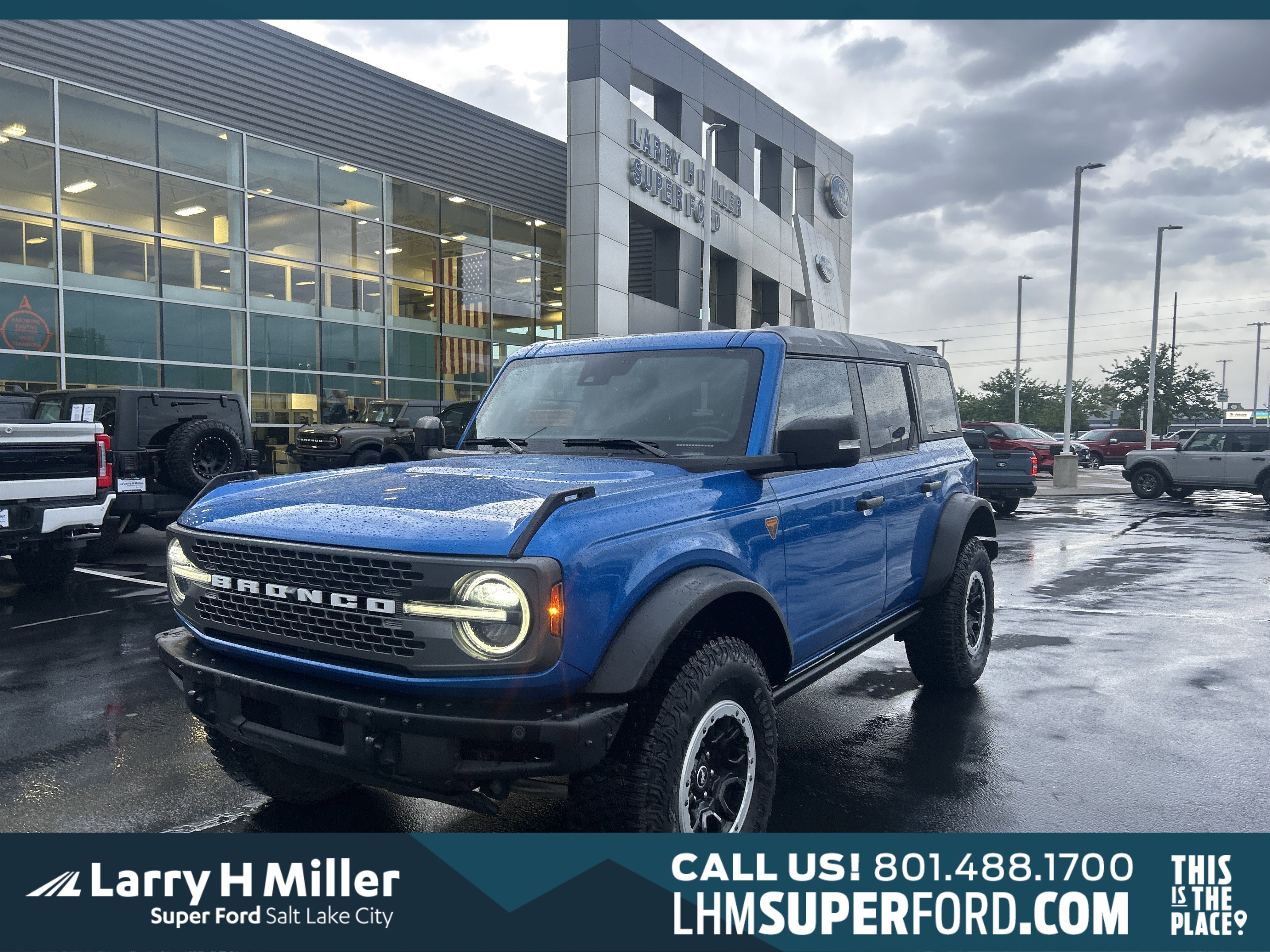 Certified 2024 Ford Bronco Badlands AWD/4WD image 1