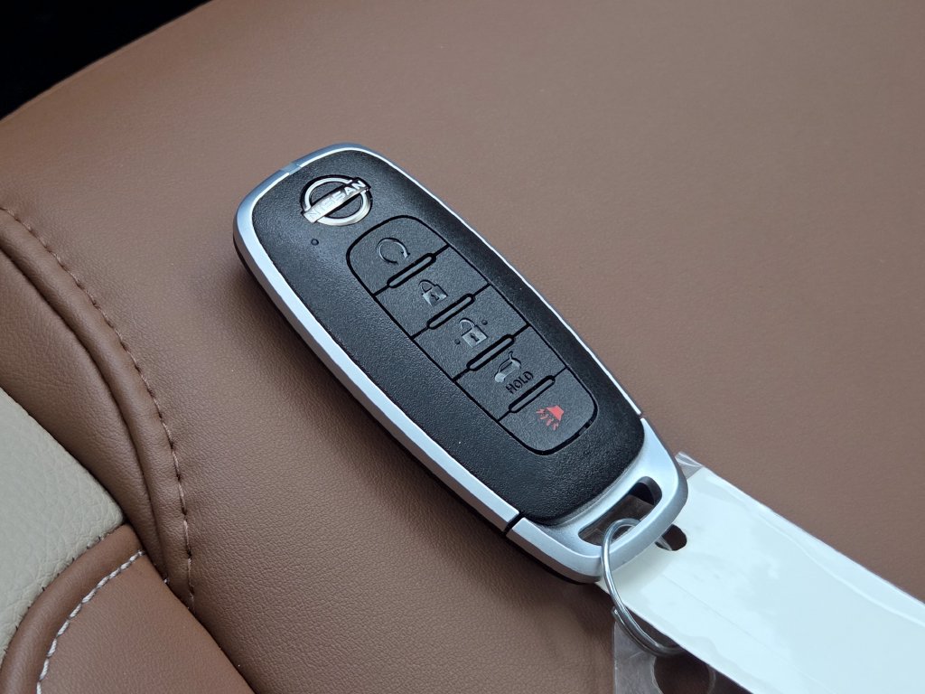 New 2026 Nissan Pathfinder Platinum AWD/4WD image 38