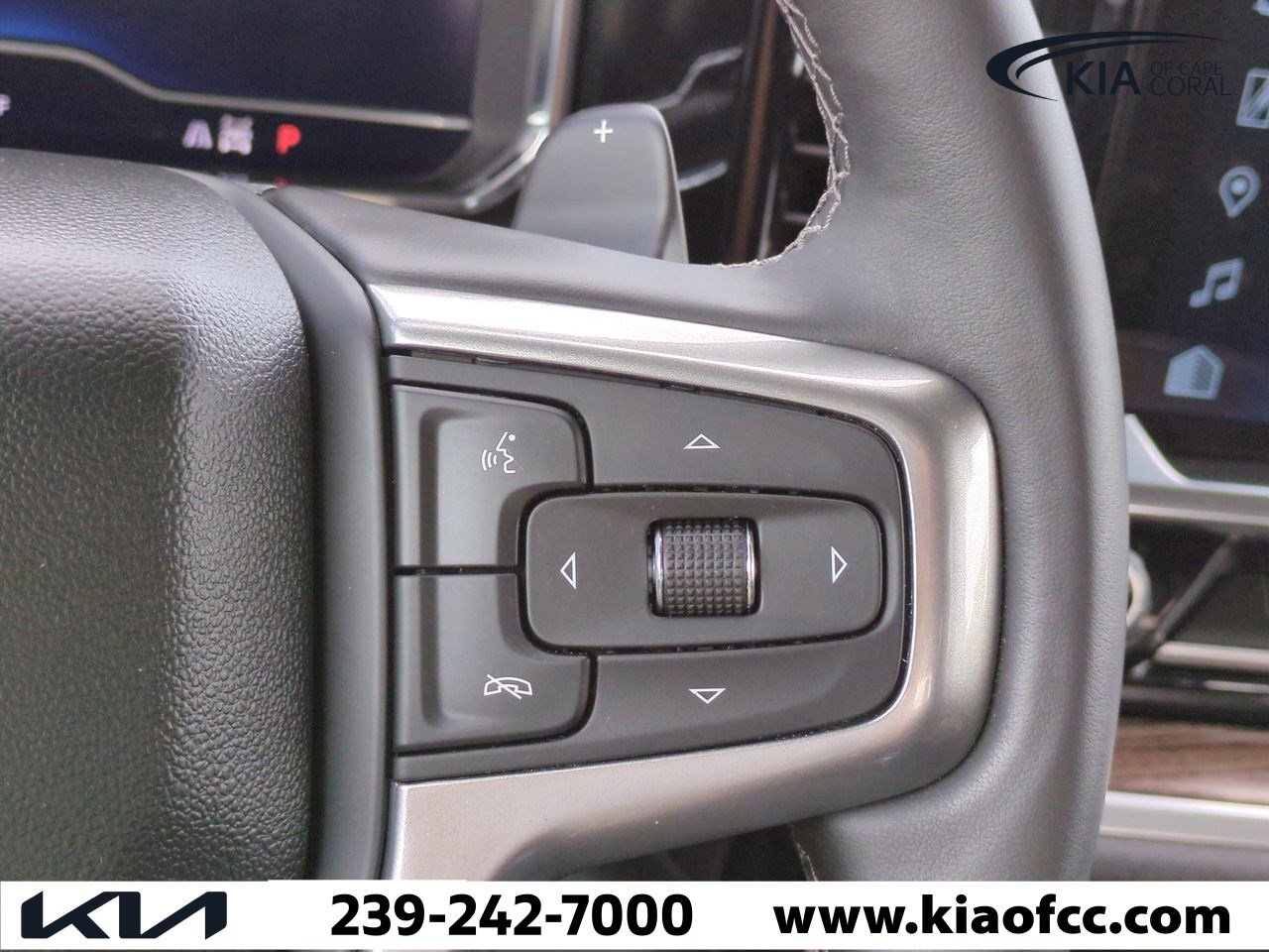 Used 2025 Chevrolet Silverado 1500 RST image 26