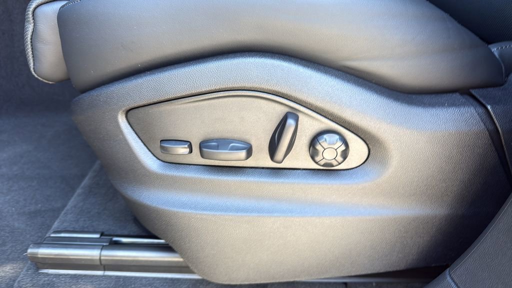 New 2026 Porsche Cayenne S image 7