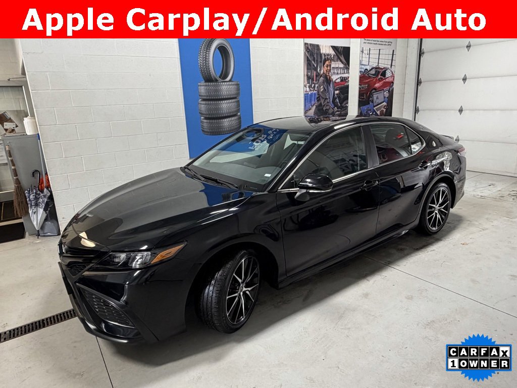 Used 2023 Toyota Camry SE image 4
