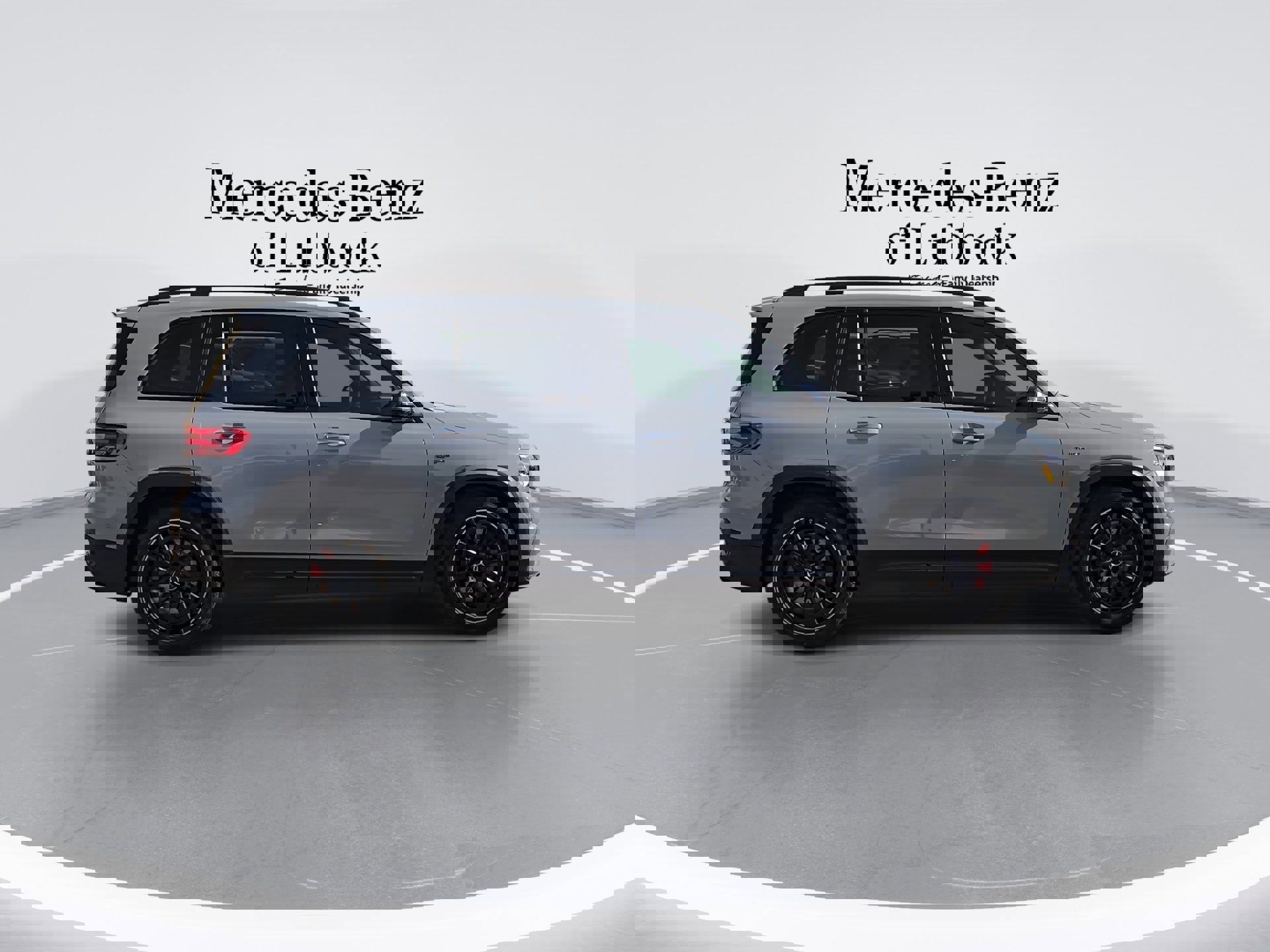 New 2026 Mercedes-Benz GLB 35 AMG 4MATIC image 9