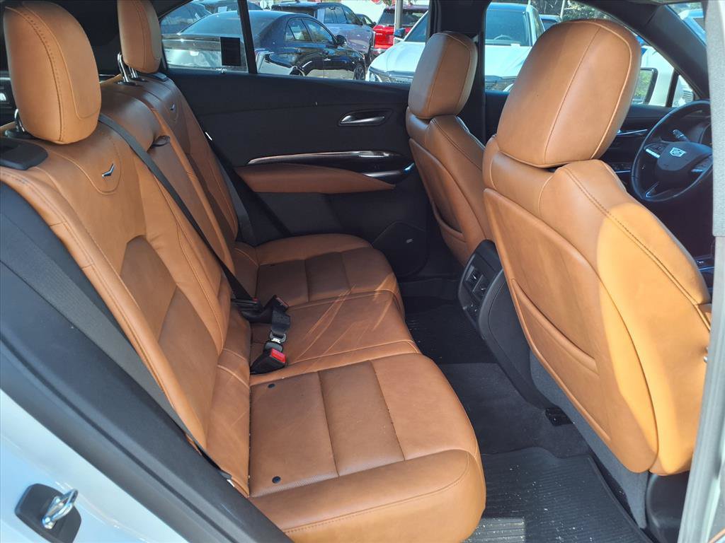 Used 2023 Cadillac XT4 Sport FWD image 10