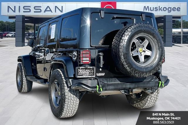 Used 2015 Jeep Wrangler Unlimited Sahara w/ Max Tow Package image 4