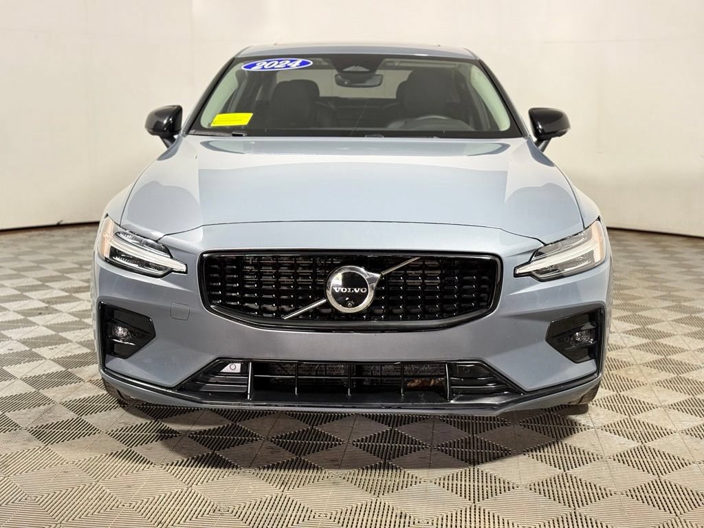 Used 2024 Volvo S60 B5 Plus AWD/4WD image 10