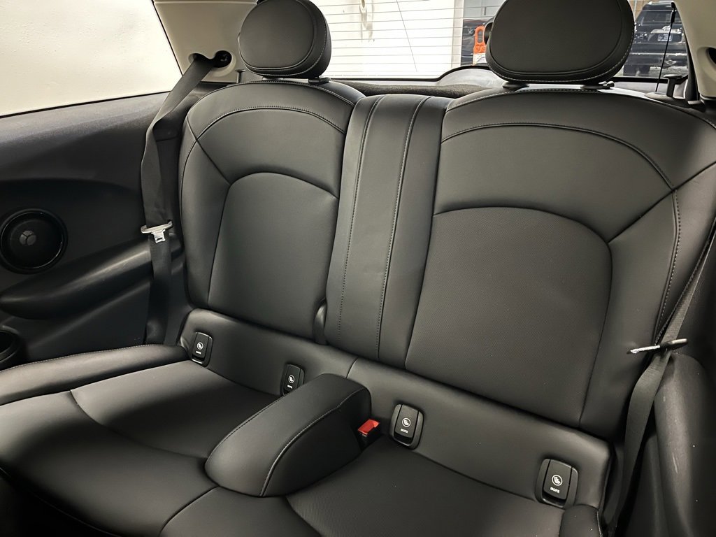 Used 2017 MINI Cooper S image 14