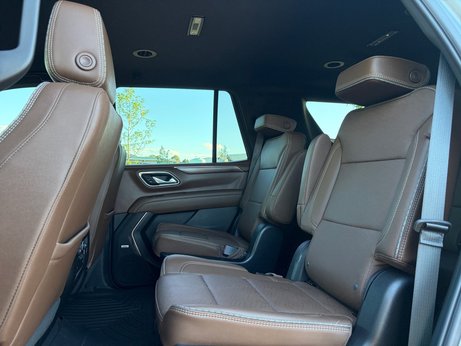 Used 2023 Chevrolet Tahoe High Country w/ Max Trailering Package AWD/4WD image 29