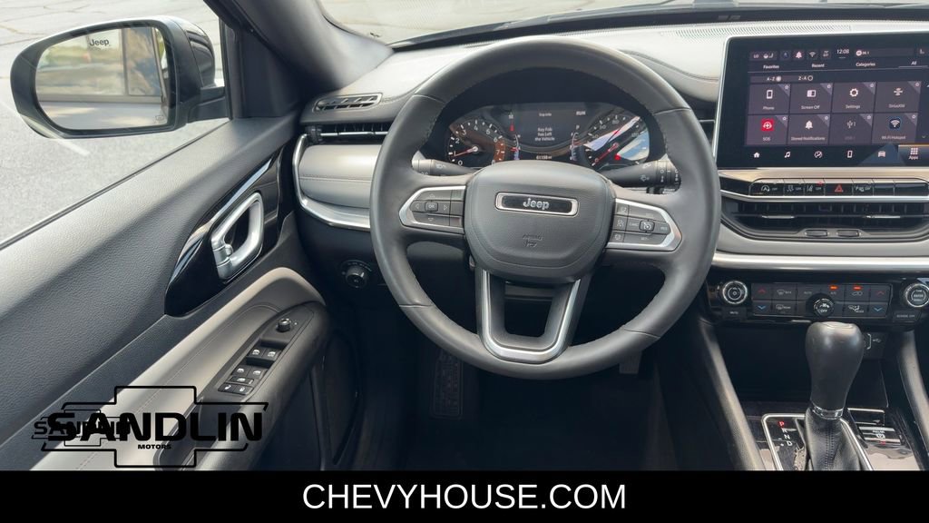 Used 2024 Jeep Compass Limited image 14