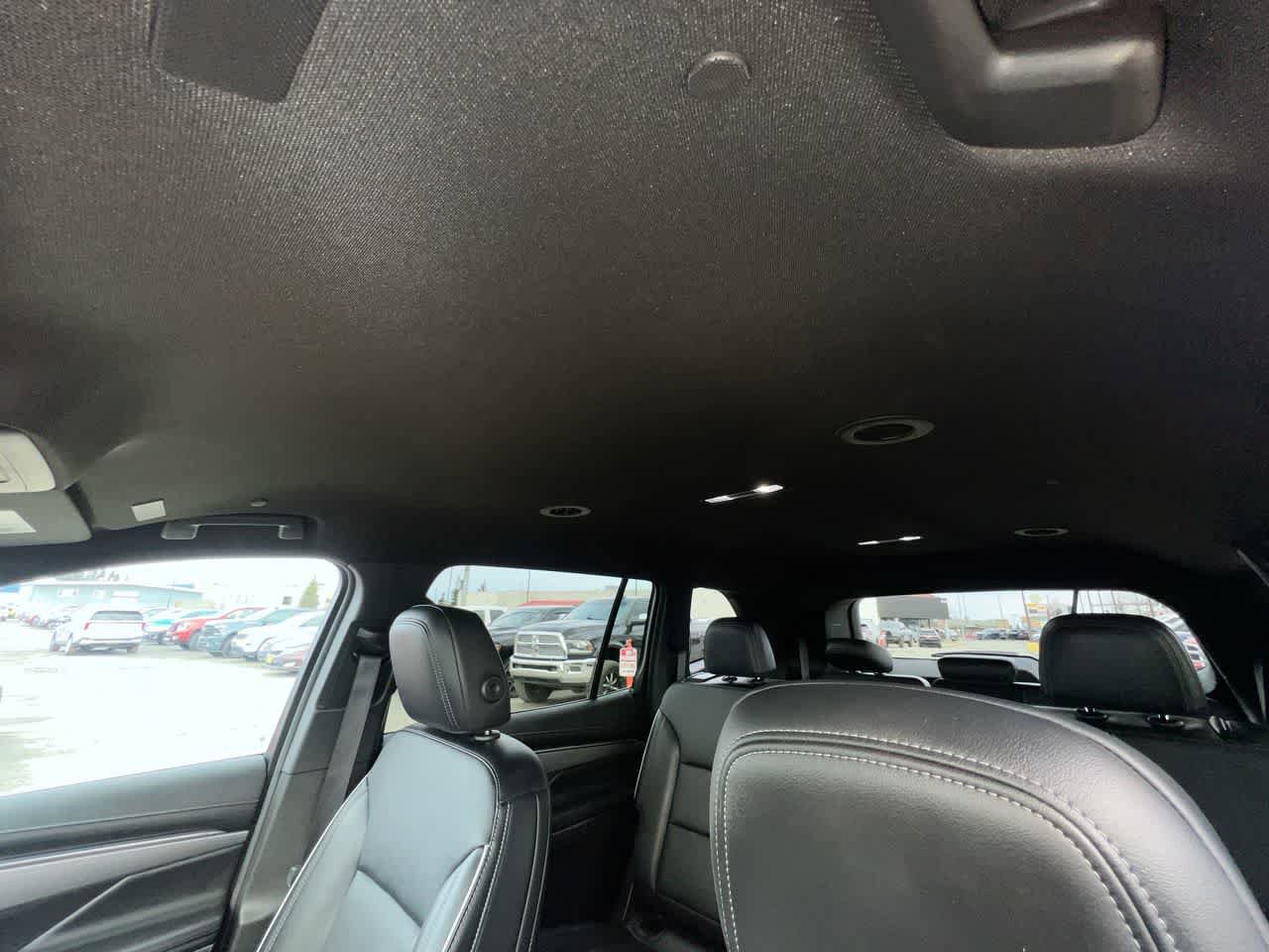 Used 2025 Buick Enclave Preferred AWD/4WD image 22