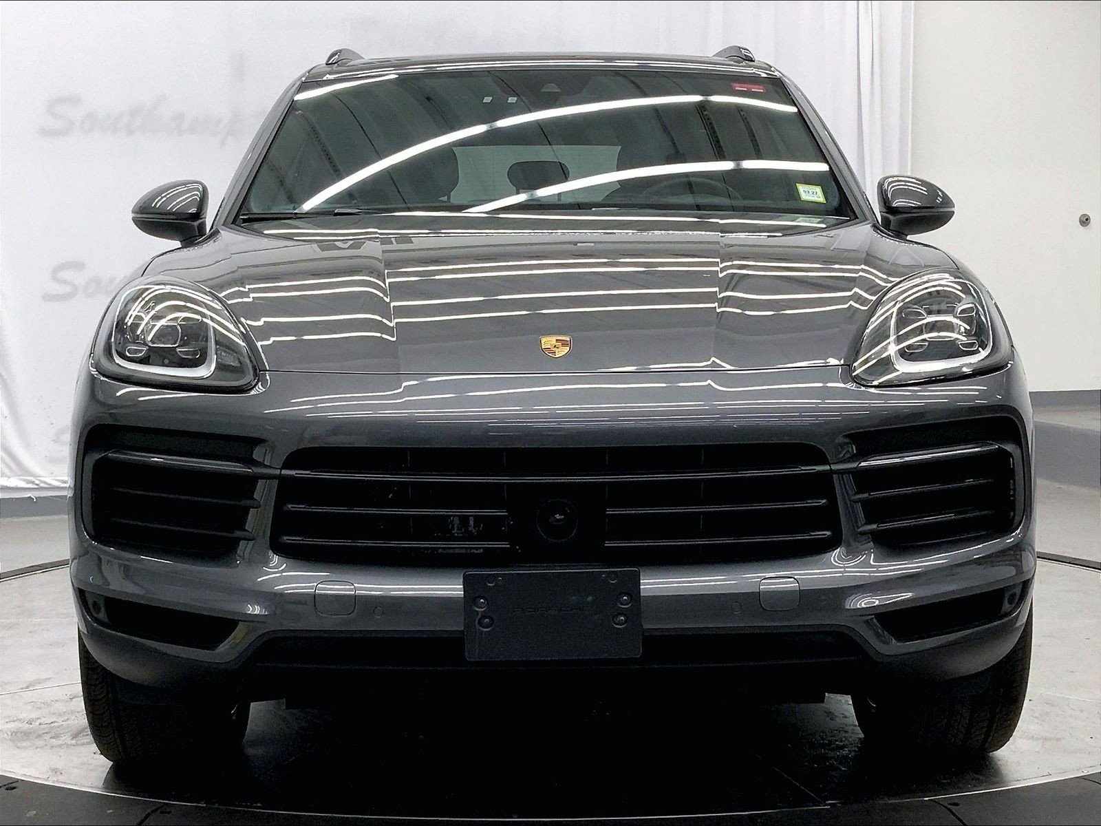 Used 2023 Porsche Cayenne image 9