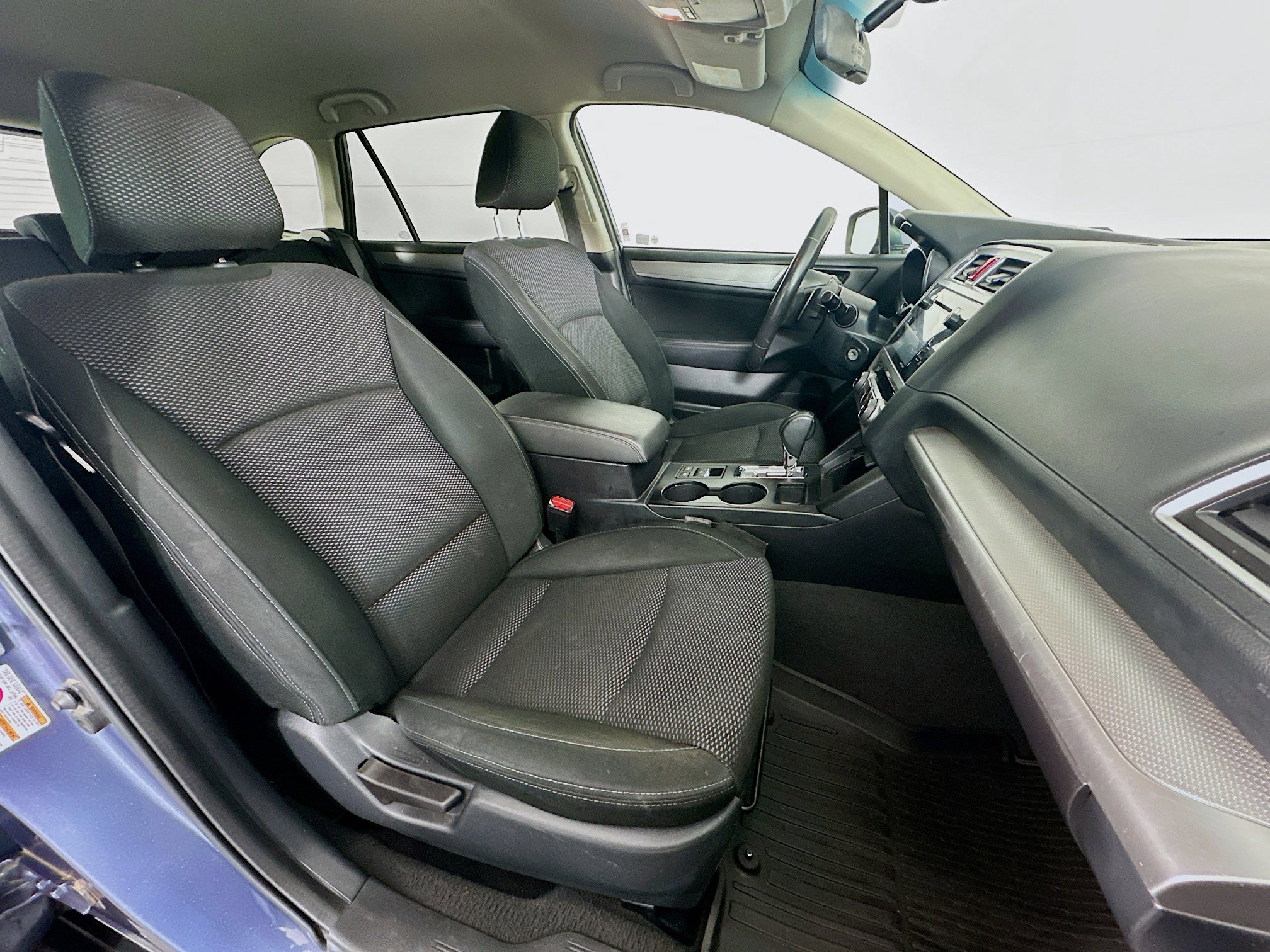 Used 2017 Subaru Outback 2.5i Premium AWD/4WD image 30