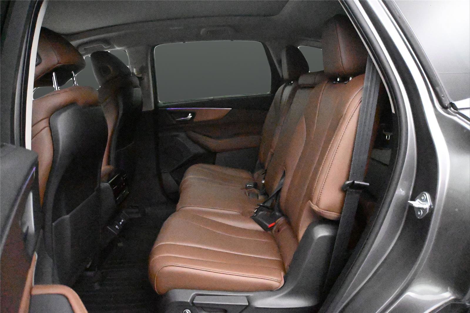 Certified 2024 Acura MDX SH-AWD w/ Technology Package image 9