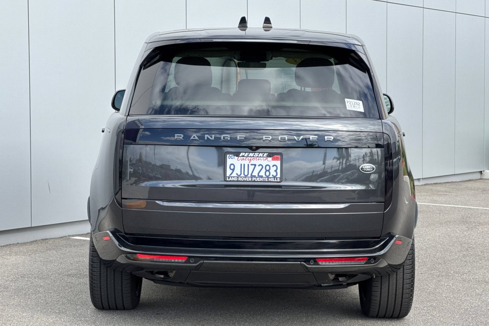 Used 2023 Land Rover Range Rover SE AWD/4WD image 4