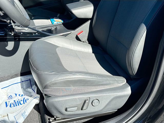 Used 2023 Kia Niro EX Touring image 22