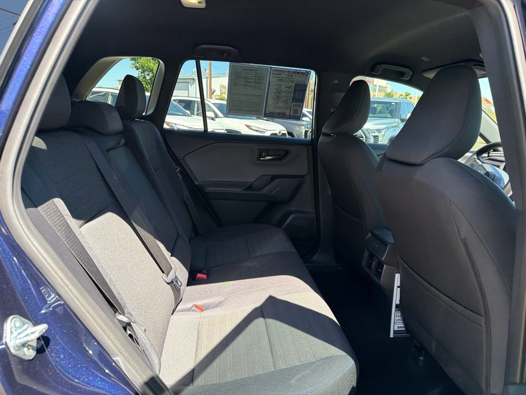 Used 2026 Toyota RAV4 SE AWD/4WD image 15