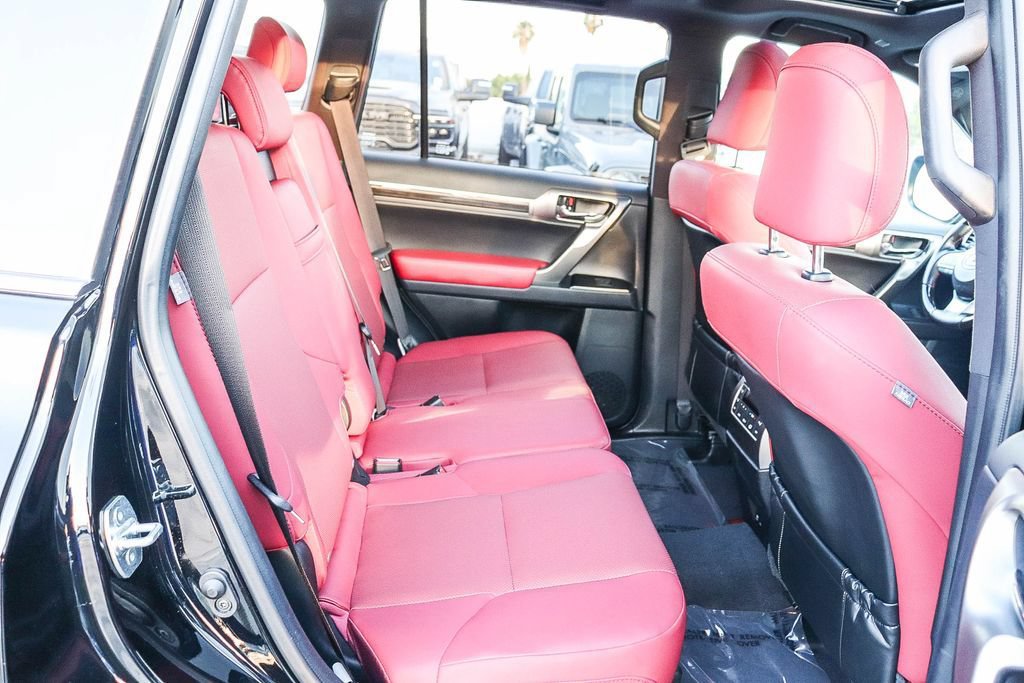 Used 2022 Lexus GX 460 Premium w/ Premium Package AWD/4WD image 19