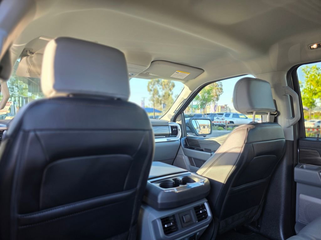 Used 2025 Ford F150 Lariat w/ Equipment Group 501A Mid image 14