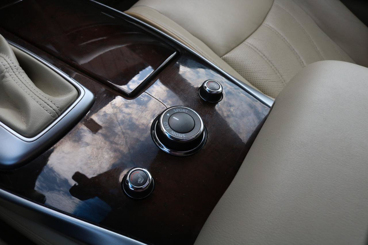 Used 2013 INFINITI JX35 AWD w/ Premium Pkg image 32