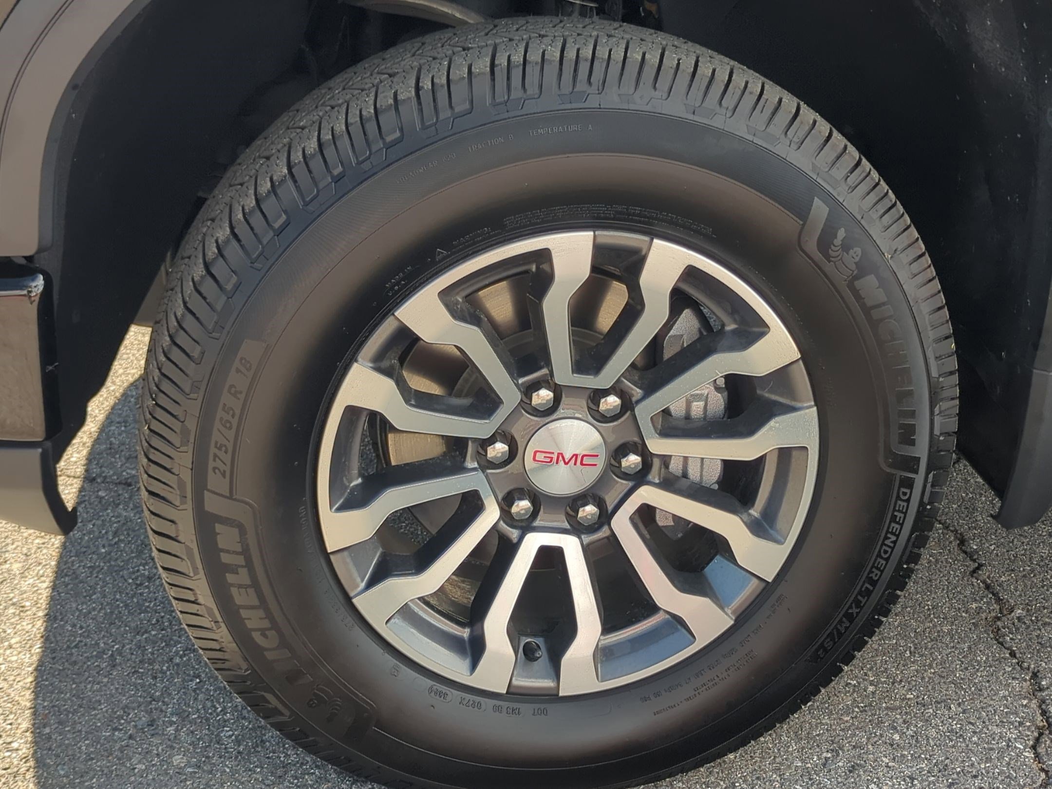 Used 2022 GMC Sierra 1500 AT4 w/ AT4 Premium Package image 13