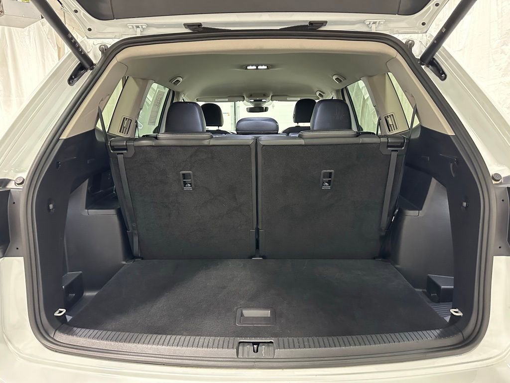 Used 2025 Volkswagen Atlas SE image 49