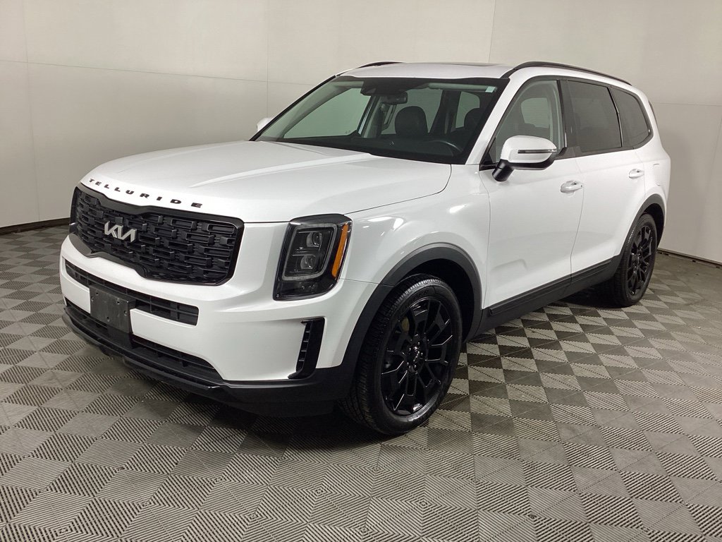 Used 2022 Kia Telluride EX w/ EX Premium Package image 5
