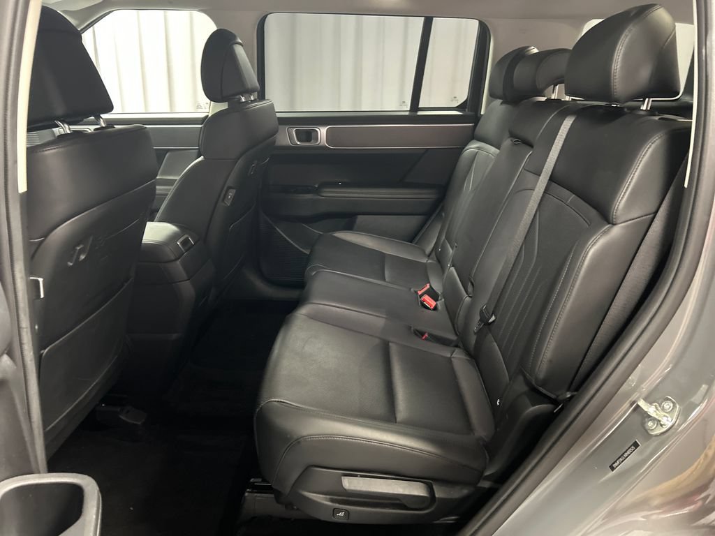 Used 2024 Hyundai Santa Fe SEL FWD image 20
